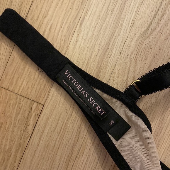 Victoria’s Secret Sequin Bralette - Picture 6 of 7